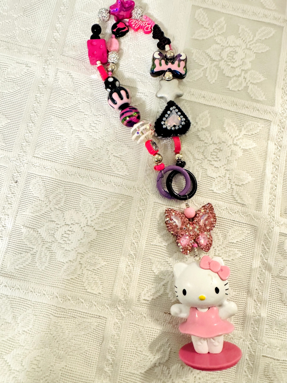 Hello Kitty Pink Beaded phone strap, bag charm, or lanyard🌷🌷🌷🌷💕🌞🖼️